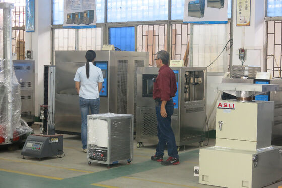 UL1703 Κλιματικά δοκιμαστικά δωμάτια Δοκιμαστής μονάδων ηλιακών φωτοβολταϊκών πάνελ, δοκιμή κύκλου κατάψυξης υγρασίας θερμικού κύκλου